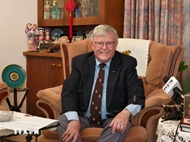 Australian expert shows expectations on Vietnamese Party’s groundbreaking decisions